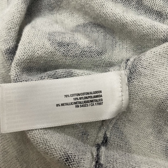 Old Navy Gray Animal Print Holiday Metallic Embellished Cardigan Size Small - Picture 11 of 11